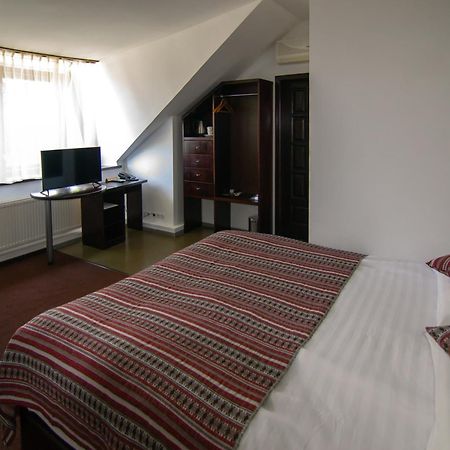 Knyazha Hora Hotel Kaniów Pokój zdjęcie