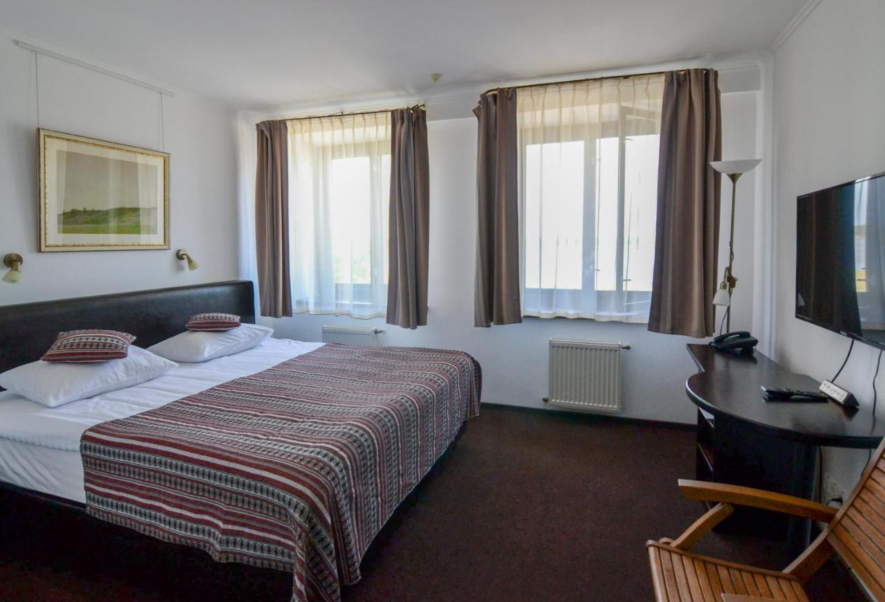 Knyazha Hora Hotel Kaniów Zewnętrze zdjęcie