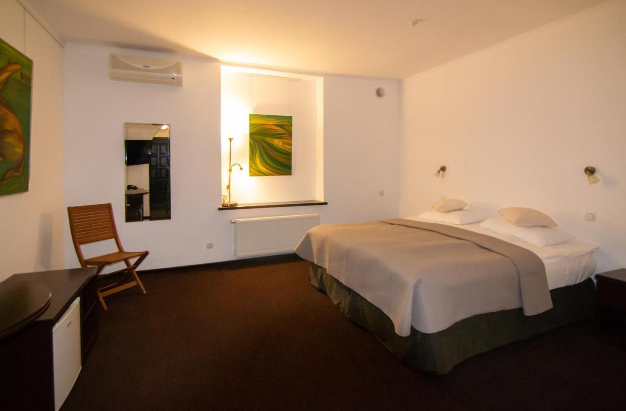 Knyazha Hora Hotel Kaniów Zewnętrze zdjęcie