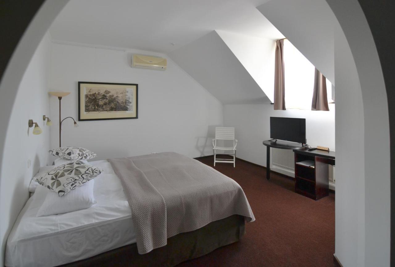 Knyazha Hora Hotel Kaniów Zewnętrze zdjęcie