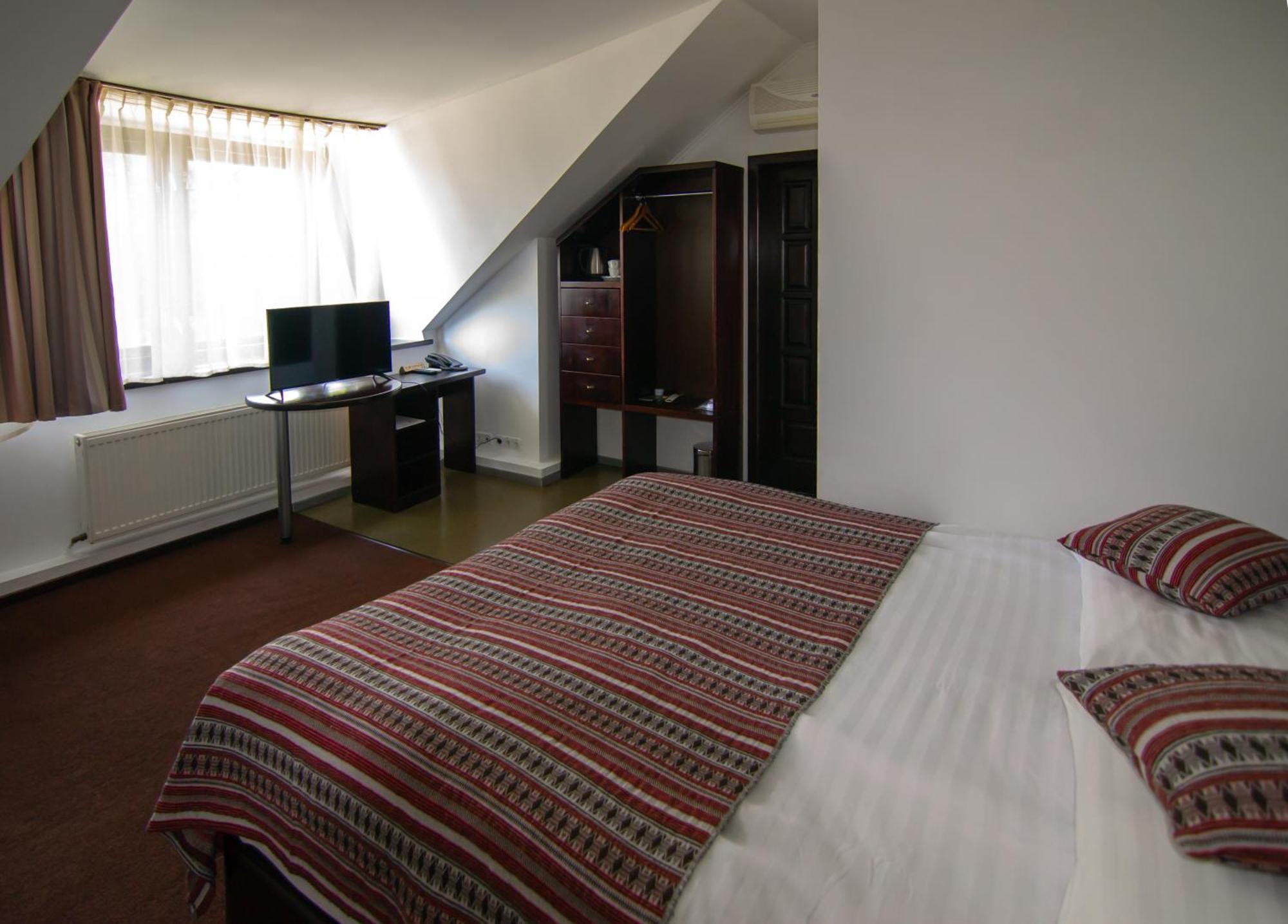 Knyazha Hora Hotel Kaniów Pokój zdjęcie
